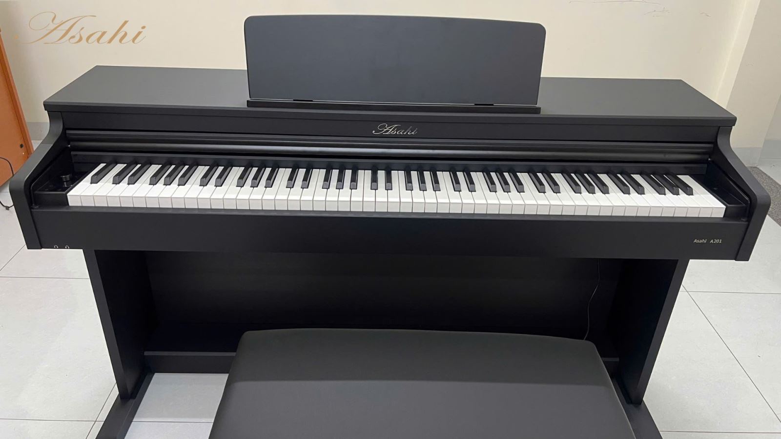 Lắp đặt đàn piano điện đúng cách giúp đàn hoạt động tốt, âm thanh đàn đúng chuẩn