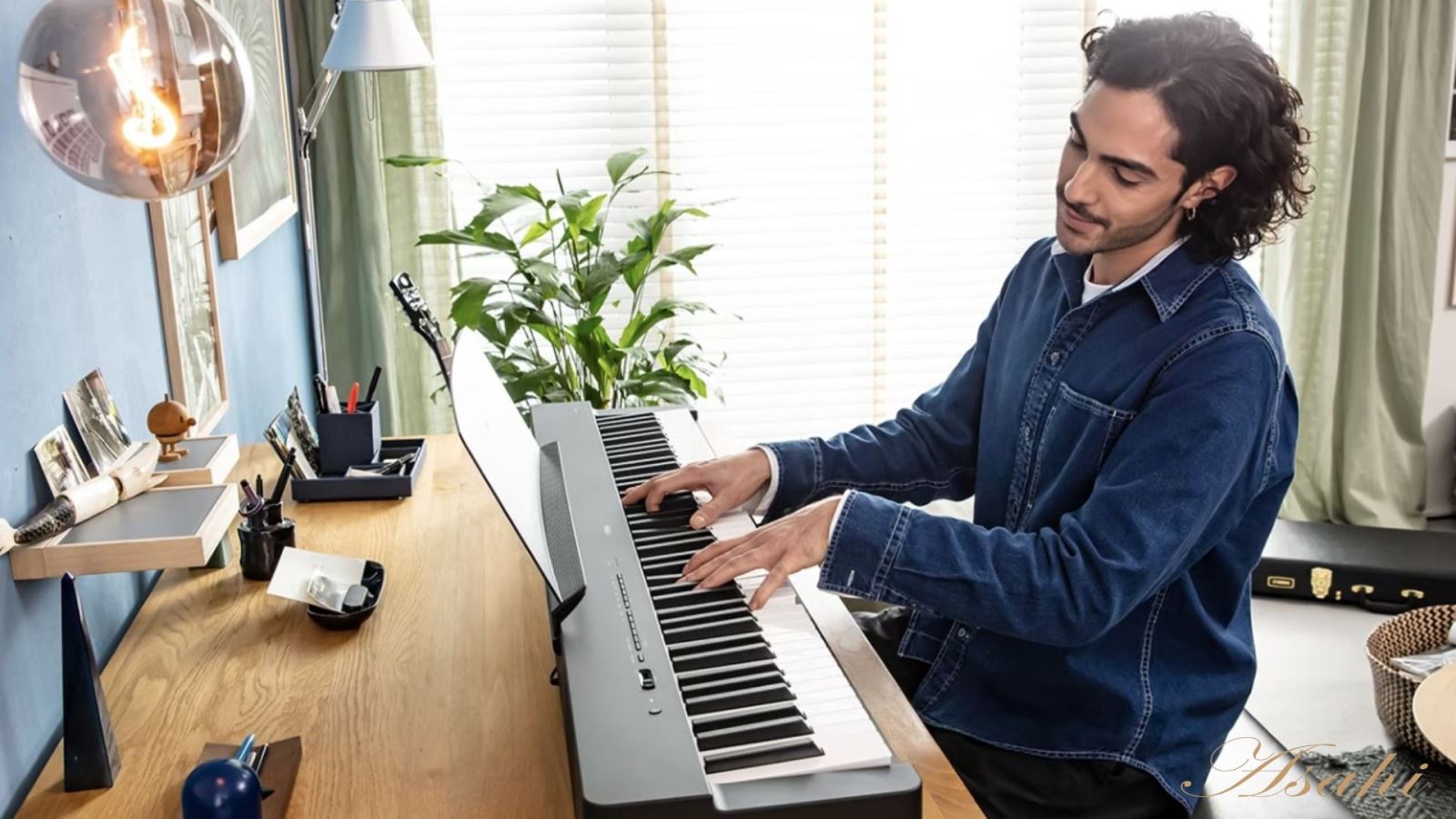 Piano điện hiện đại với thiết kế nhỏ gọn, phù hợp học tập và giải trí tại nhà