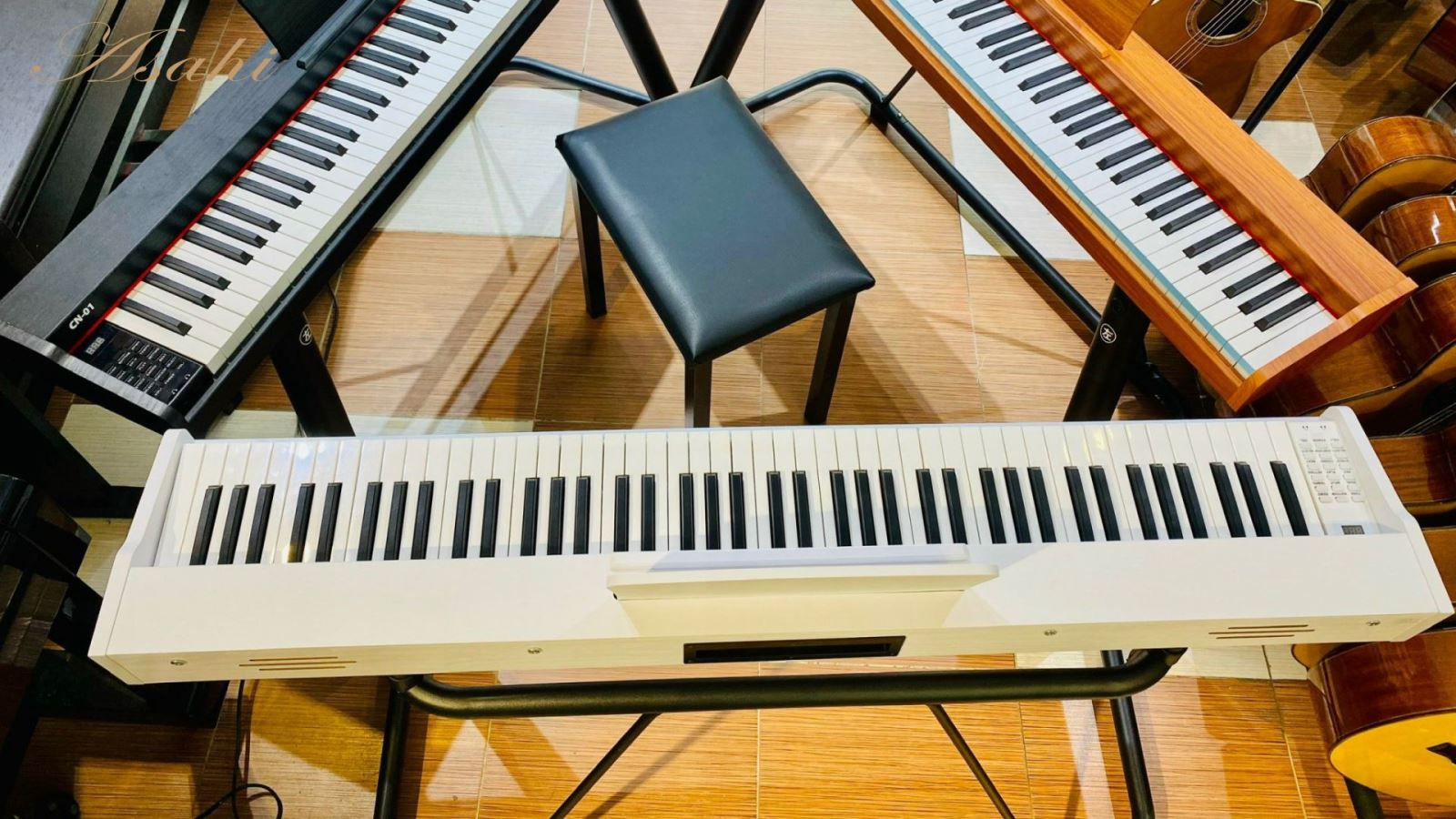 Piano điện đời mới tích hợp nhiều công nghệ hiện đại năm 2025