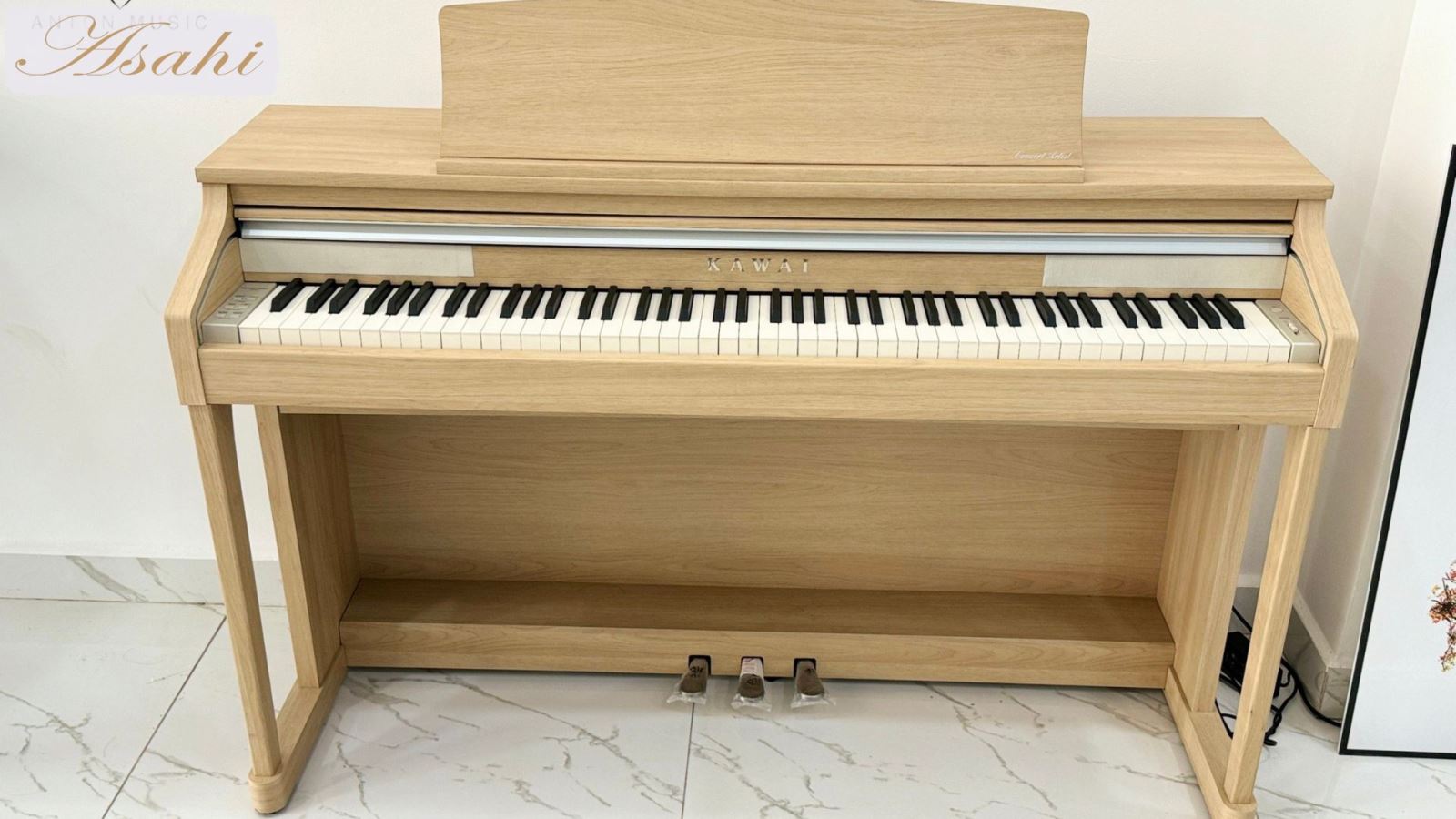 Piano điện Kawai với phím gỗ và cảm giác chơi tự nhiên, lấy mẫu âm từ SK-EX Grand