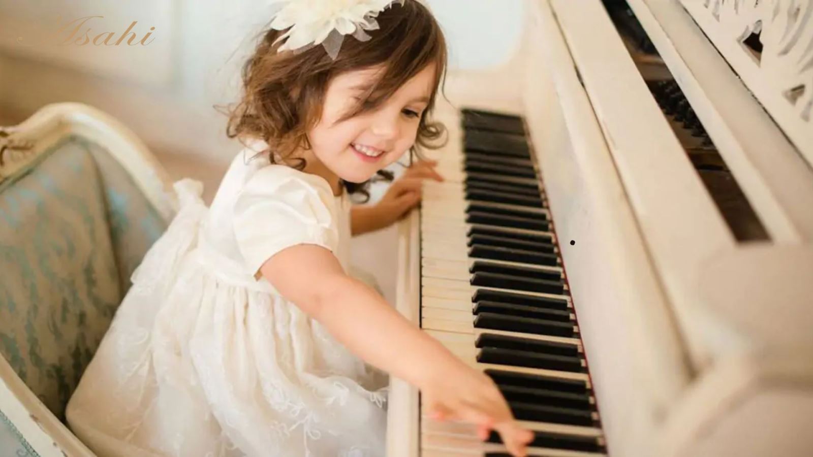 Trẻ em học piano rèn luyện khả năng tập trung và trí nhớ hiệu quả